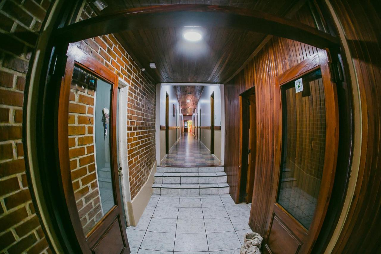 Hotel Tierra Colorada ปูแอร์โตอีกวาซู ภายนอก รูปภาพ